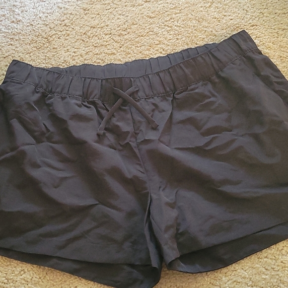 The north face shorts - Picture 1 of 6